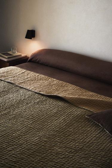 FADED VELVET QUILT - Green by Zara