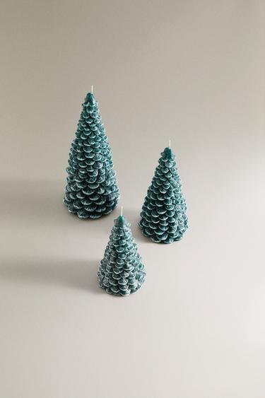 SNOWY CHRISTMAS FIR TREE CANDLE - Green by Zara - Image 1