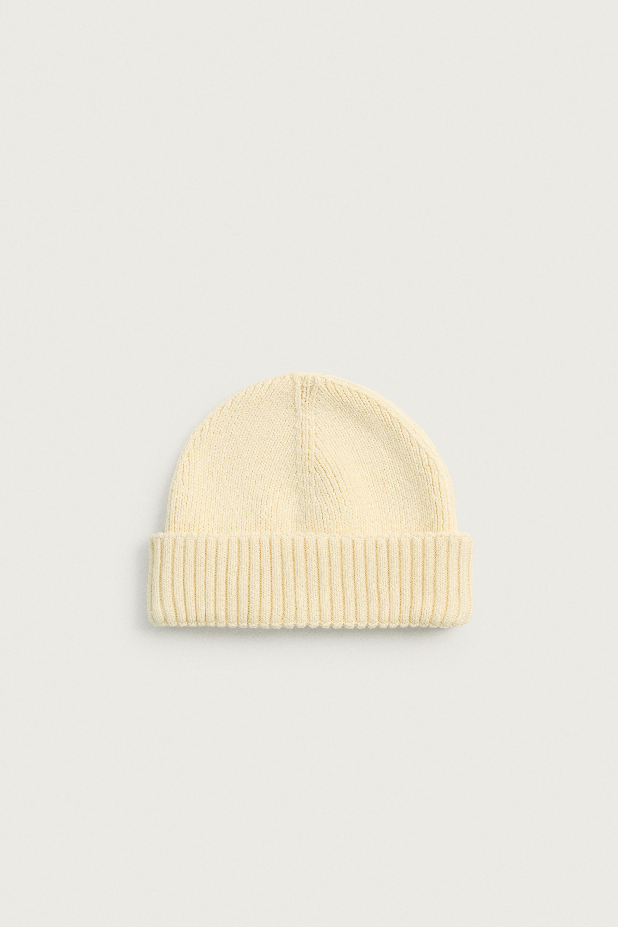 COTTON BLEND SHORT KNIT BEANIE — Butter