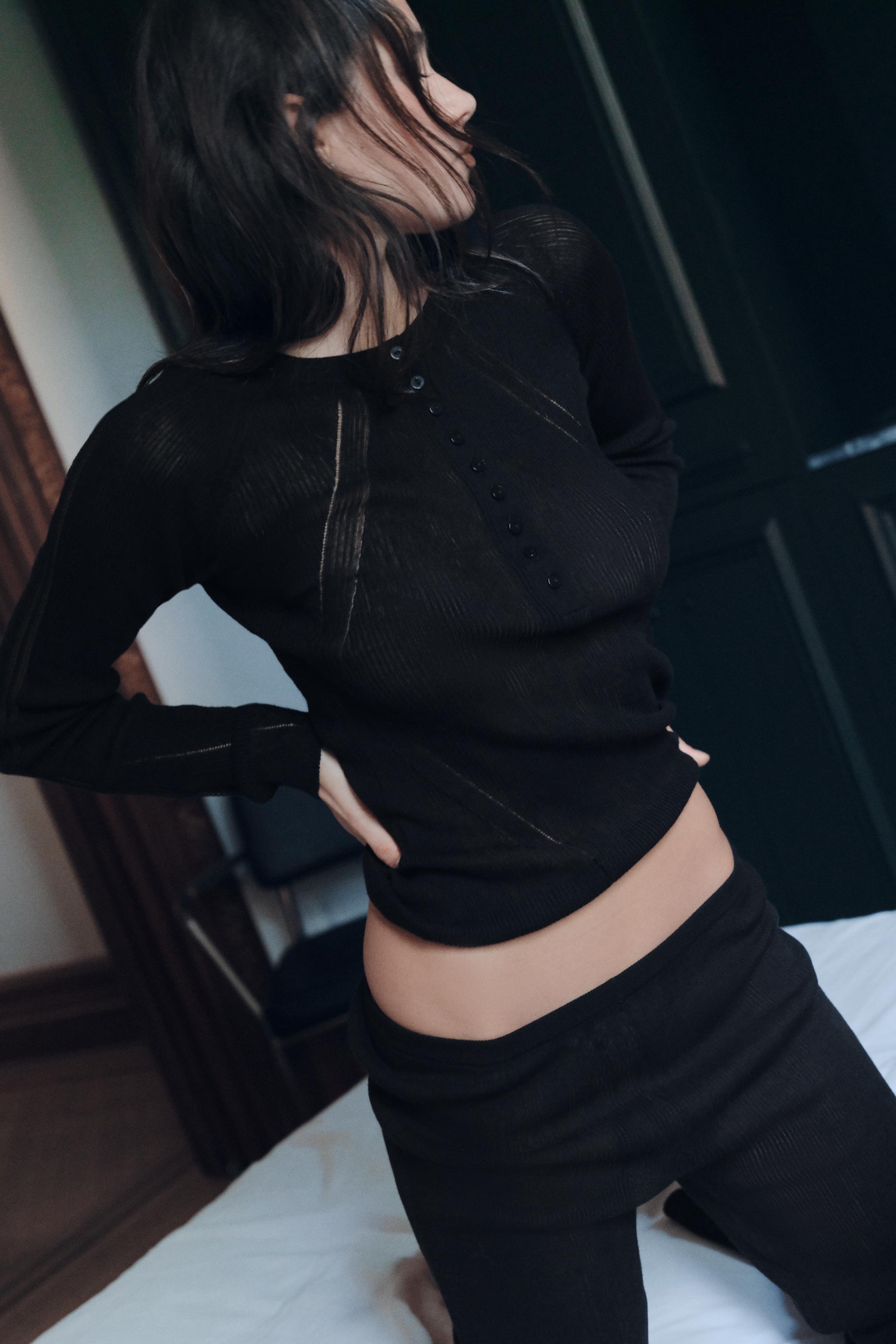 RIB KNIT BUTTON T-SHIRT