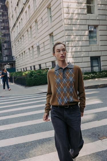 DIAMOND KNIT POLO SWEATER - Light brown by Zara