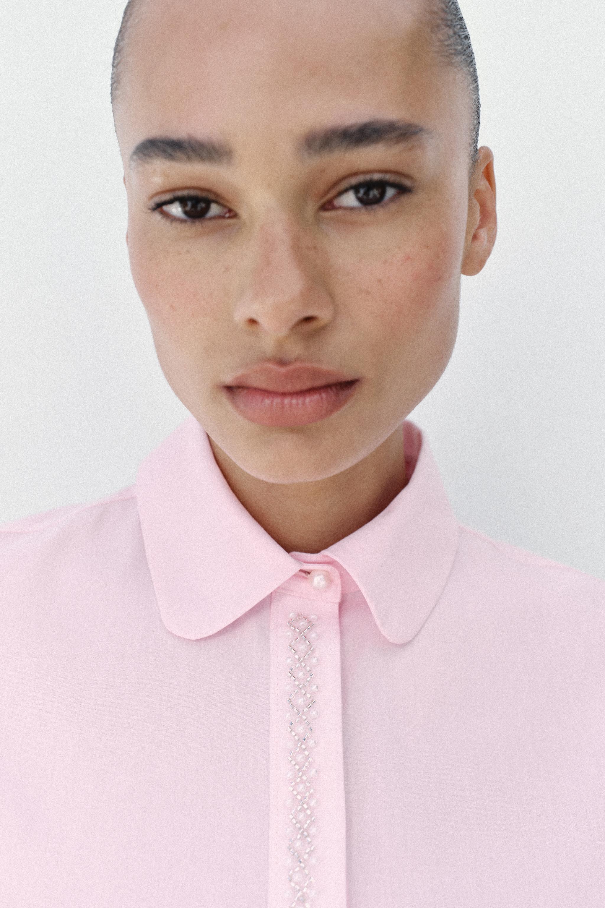 SHORT SLEEVE SHIRT WITH PEARLS