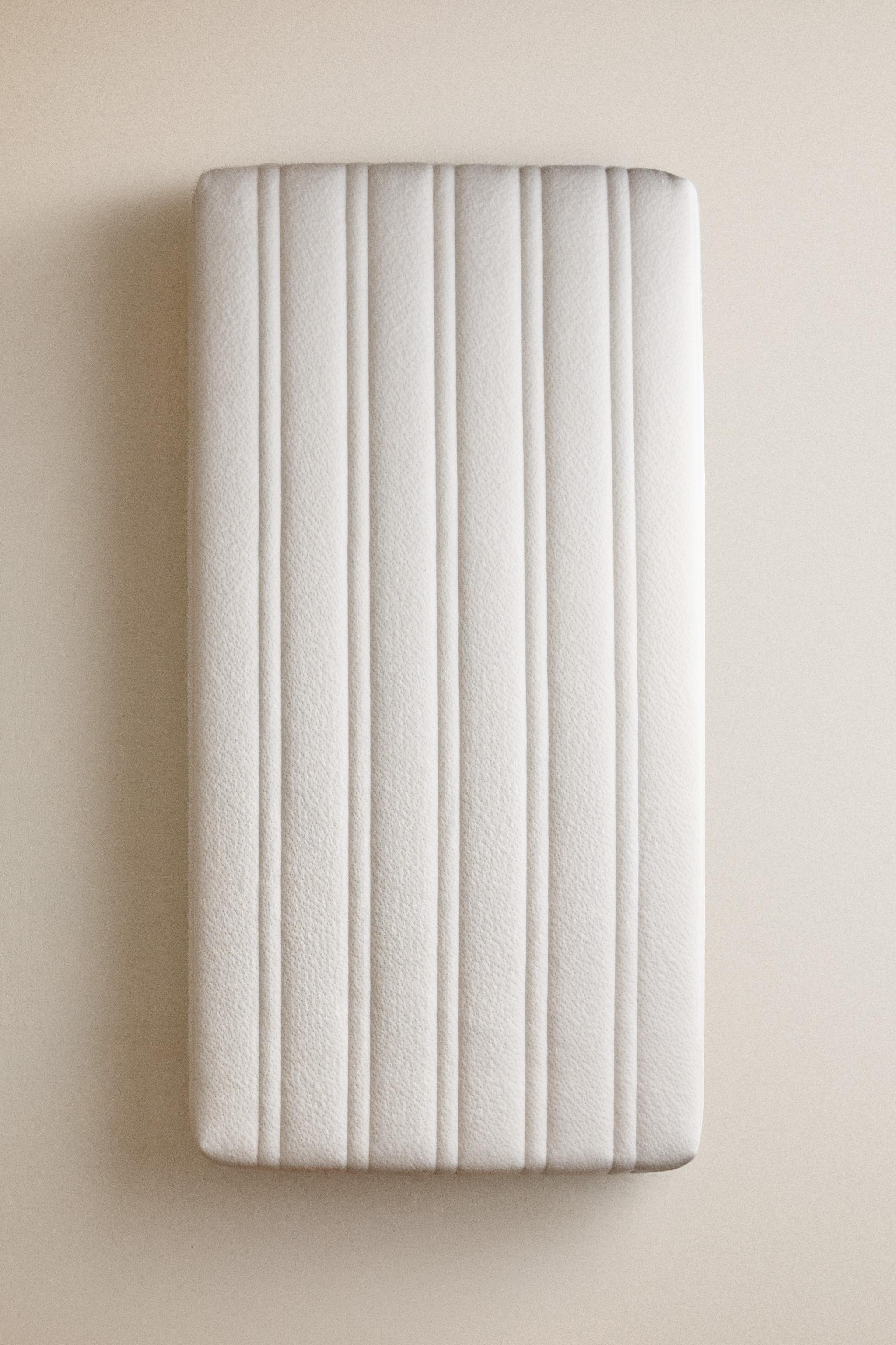 COT MATTRESS — White
