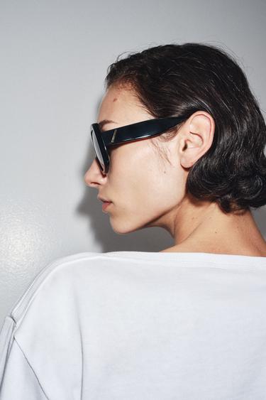 T-SHIRT COL BATEAU ÉTIQUETTE - Blanc de Zara - Image 2