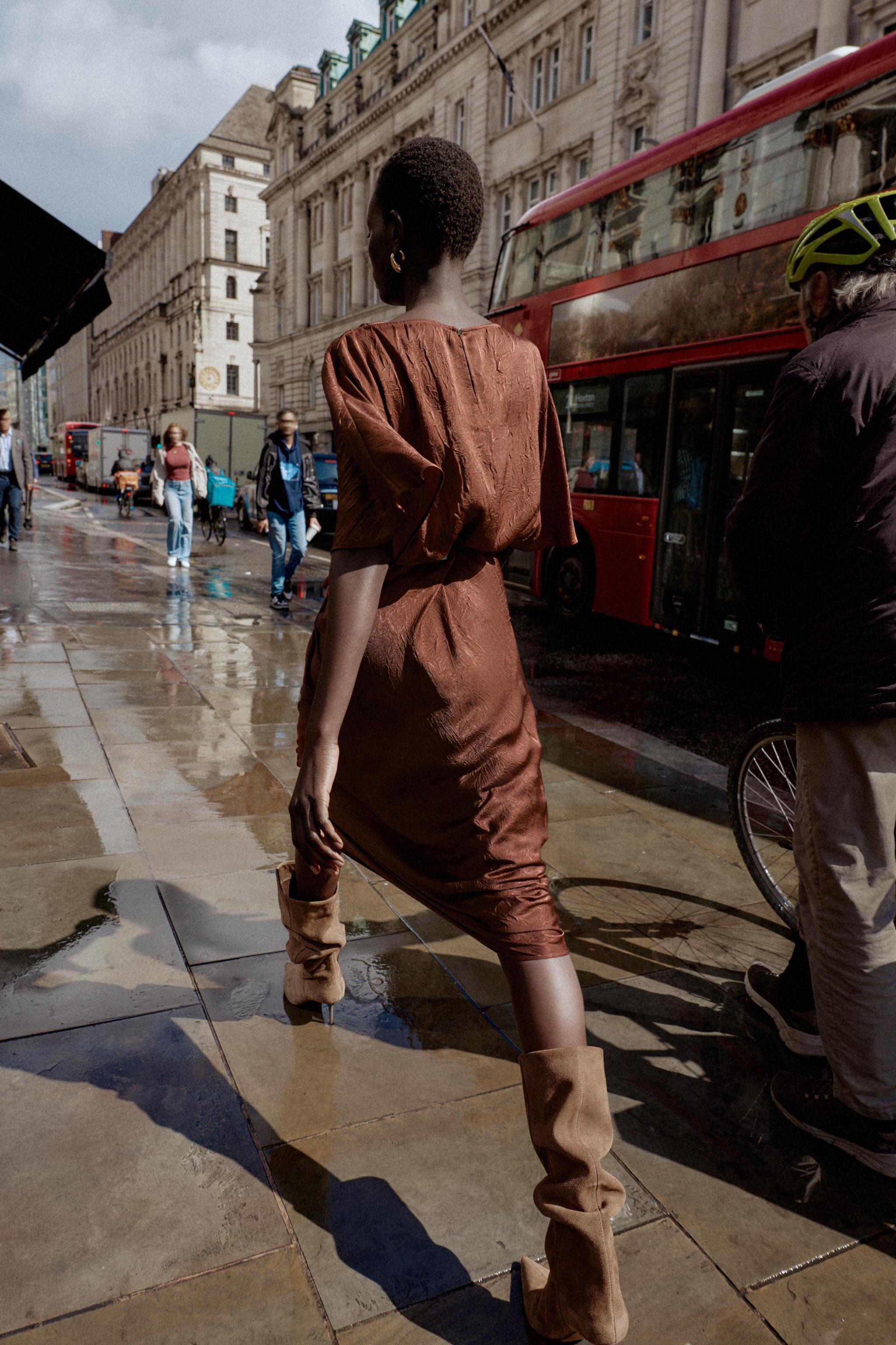 SATIN CRINKLE EFFECT MIDI SKIRT
