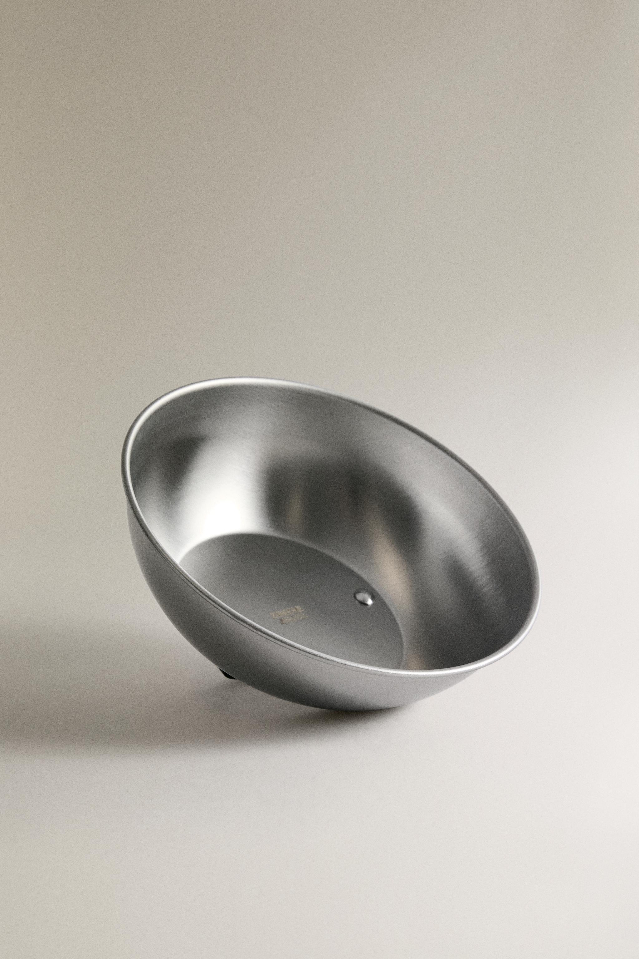CLOCHE DE BARBECUE EN ACIER