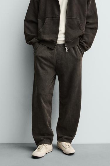 WASHED BALLOON FIT JOGGER TROUSERS - Dark brown by Zara