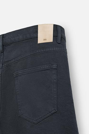 BERMUDA DENIM REGULAR FIT - Marineblau von Zara