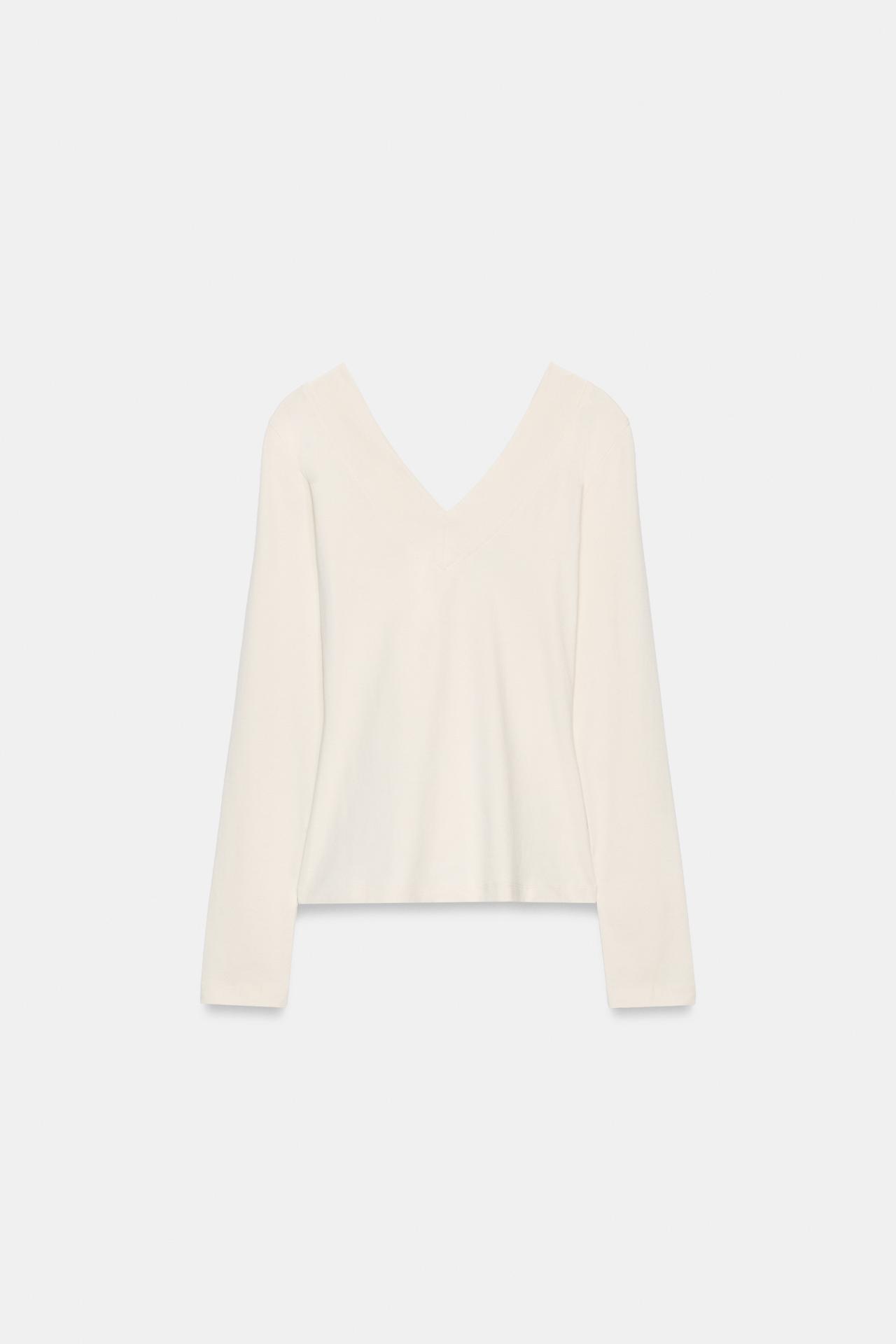 V-NECK T-SHIRT — Ecru