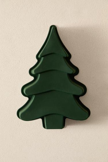 CHRISTMAS FIR TREE BAKING MOULD - GREENISH by Zara