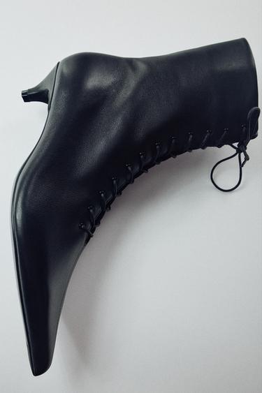 STIVALETTO KITTEN IN PELLE - Nero di Zara