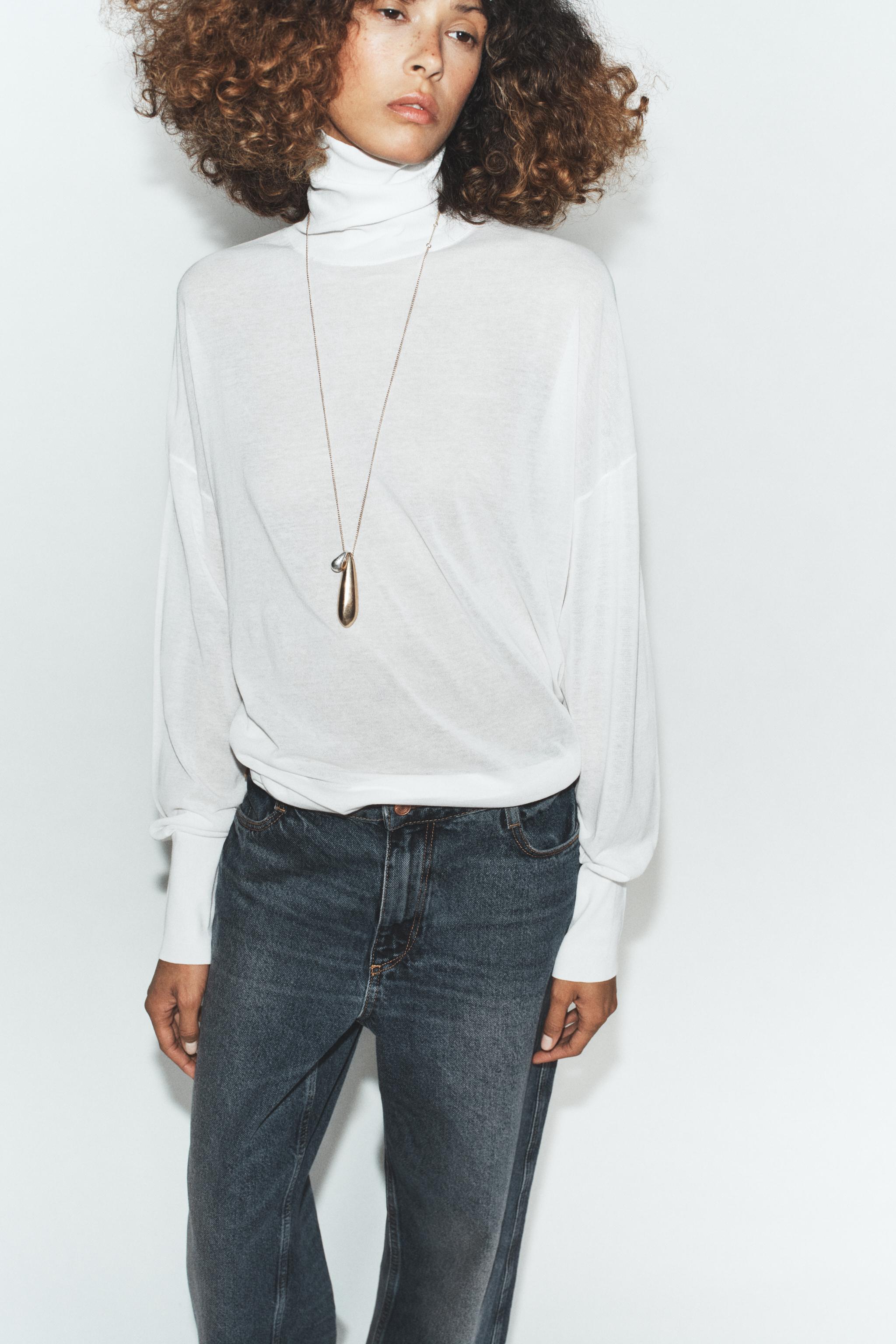 EXTRA-FINE KNIT HIGH COLLAR JUMPER