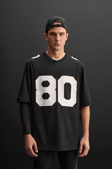 CAMISETA FÚTBOL AMERICANO - Negro de Zara