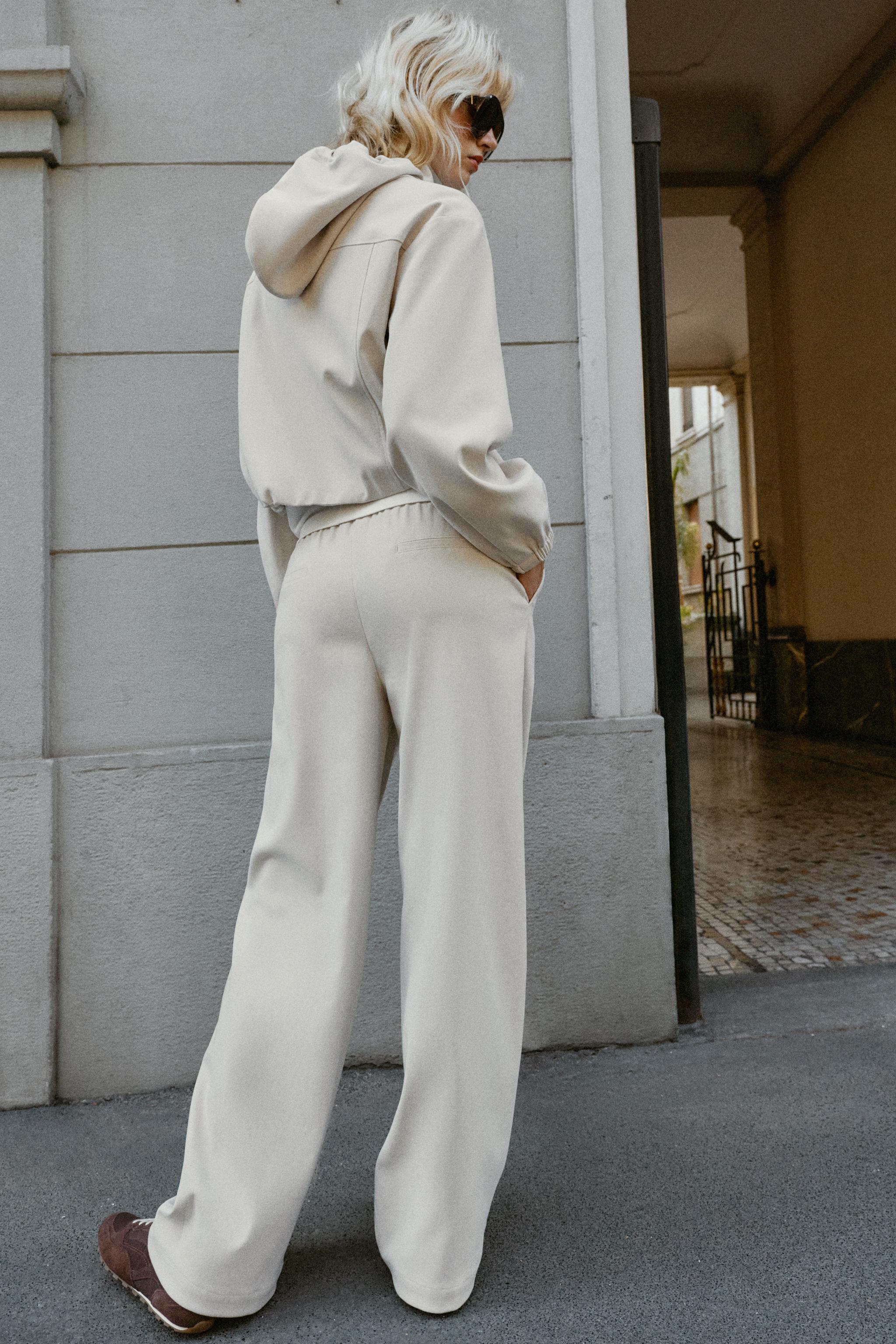 ELASTIC WAIST WIDE LEG TROUSERS