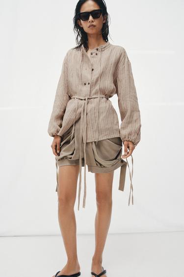 برمودا فضفاضة بكسرات ZW COLLECTION - رمادي داكن by Zara