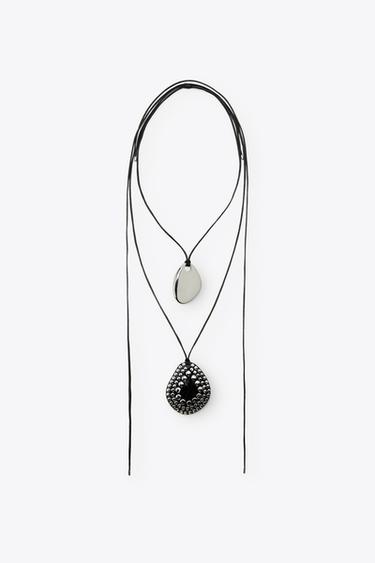 PACK 2 COLLARES CORDÓN PIEZAS TACHAS - Negro de Zara - Imagen 0