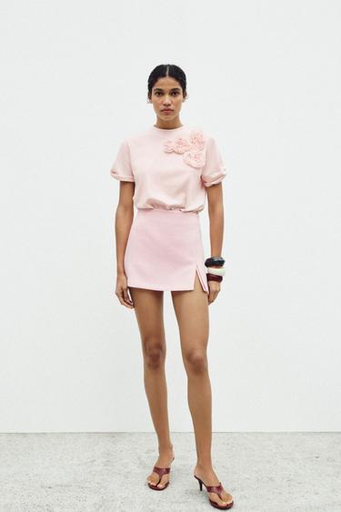 تيشرت بزهرة - وردي الخاص بـ Zara