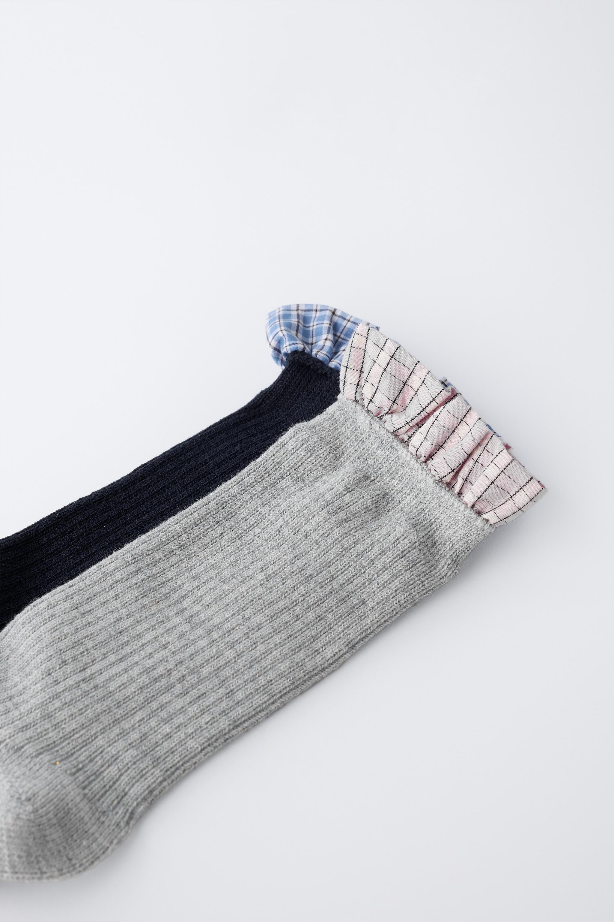 TWO-PACK OF RUFFLE COMBINED SOCKS