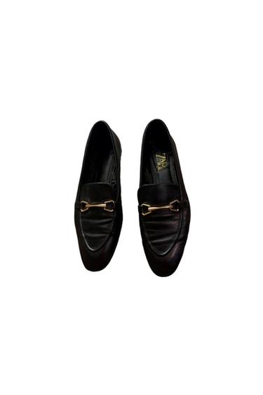 LEATHER FLAT SHOES
