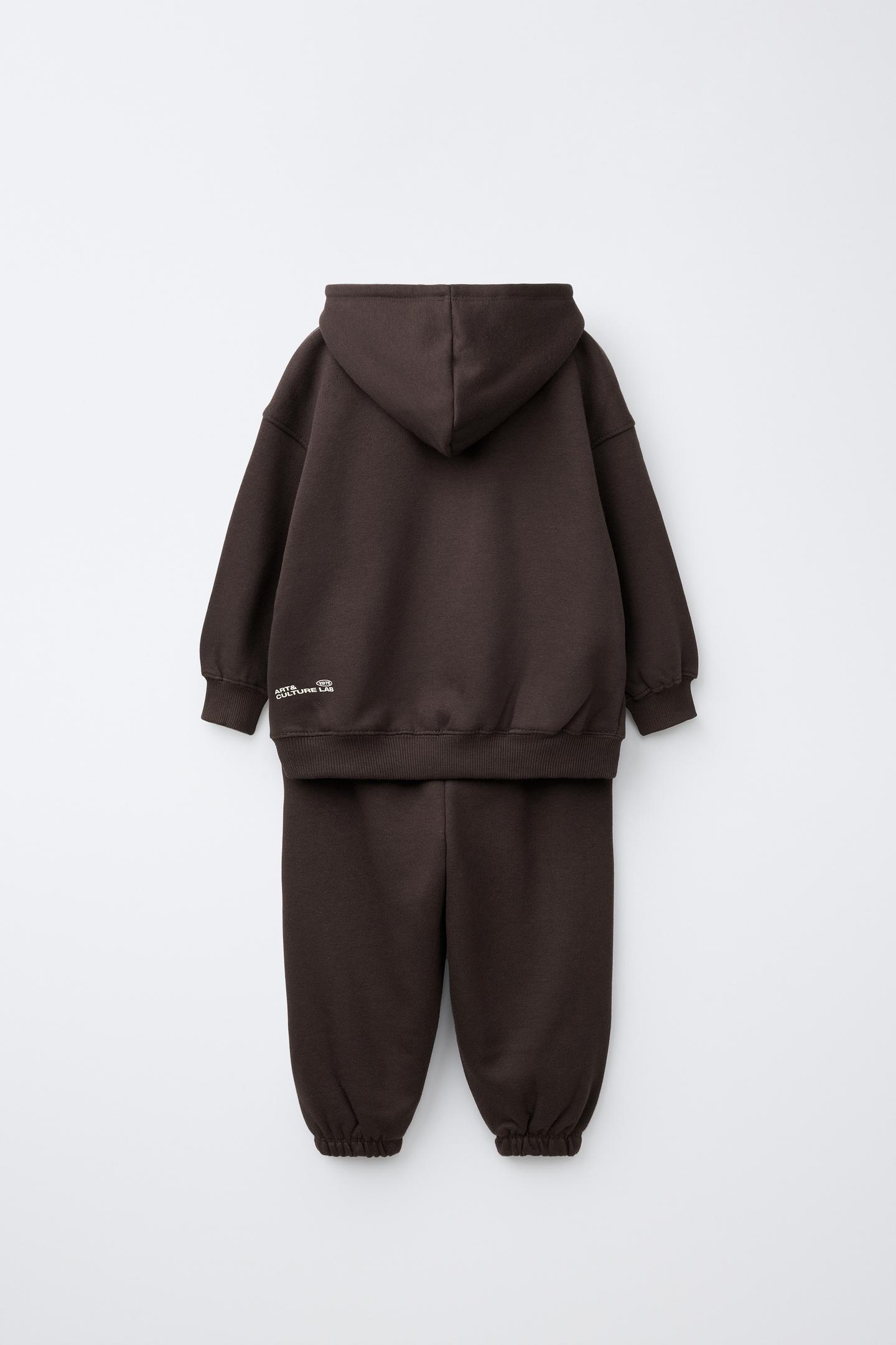 Детский комплект Zara Hoodie and Jogger Pants Set, цвет: Коричневый — фото 3