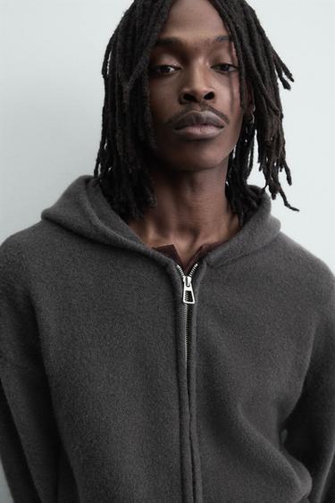 GILET EN MAILLE AVEC CAPUCHE - Gris anthracite de Zara - Image 4