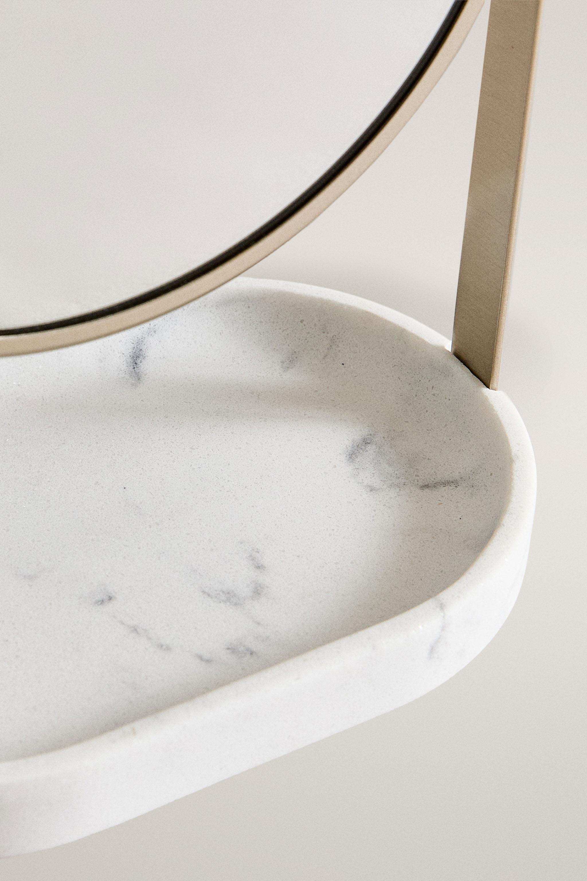 MARBLE EFFECT RESIN VANITY MIRRORED