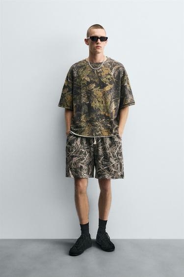 ABSTRACT PRINT BERMUDA SHORTS - Light khaki by Zara - Image 0