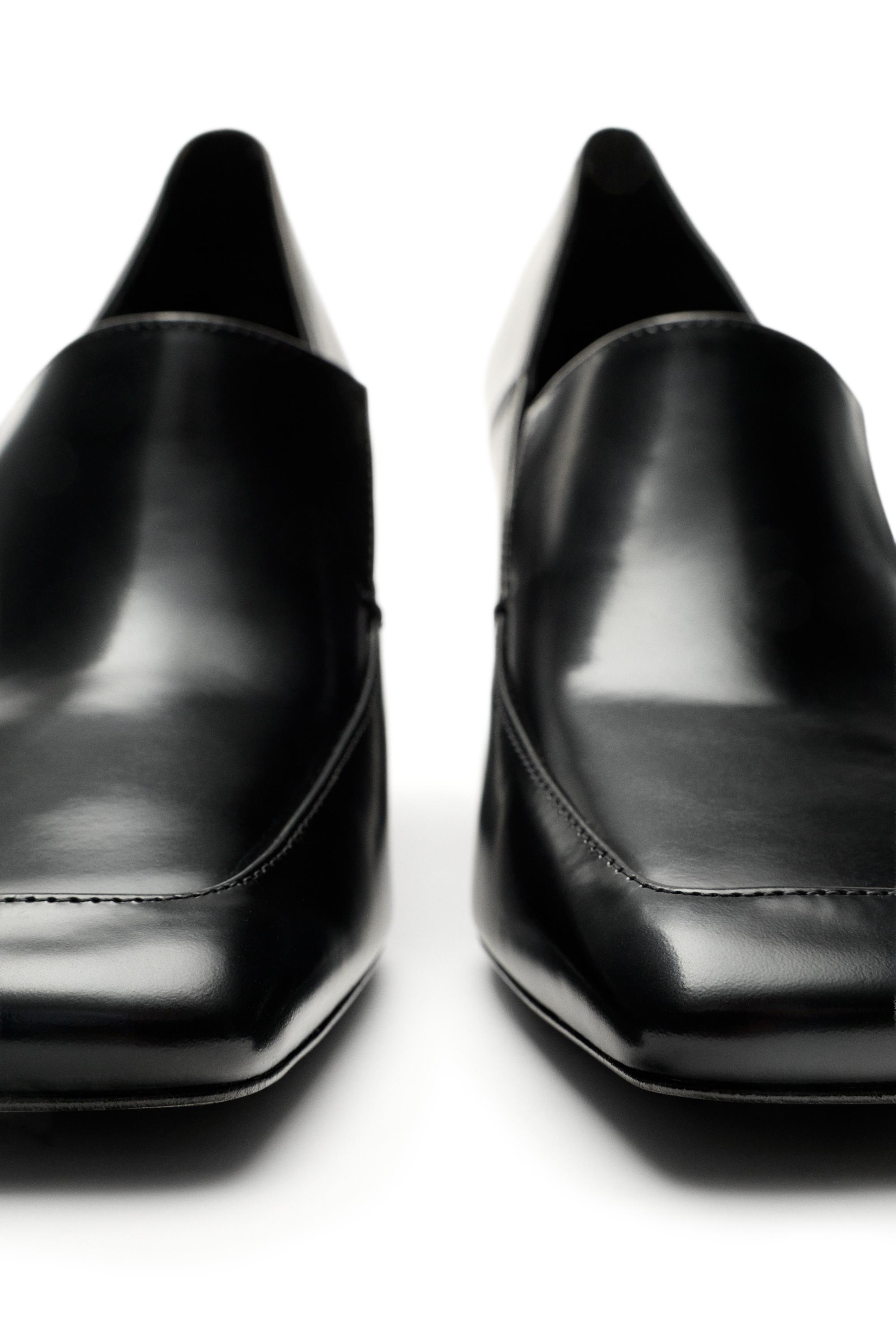 Mocassin à talon en cuir - LIMITED EDITION