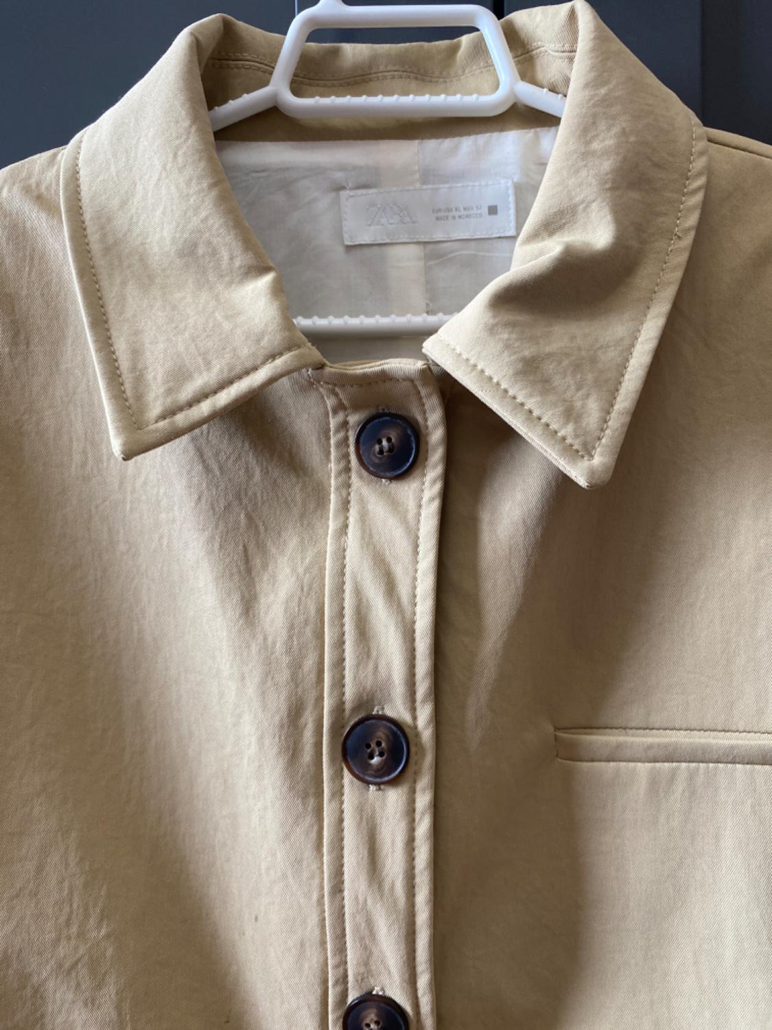 SHORT JACKET WITH SHOULDER PADS - Image 2