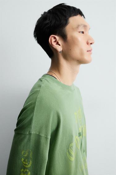 CAMISETA LAVADA TEXTOS  - Verde claro de Zara