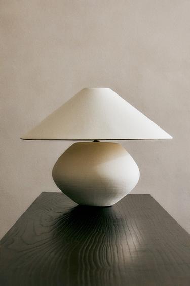 BORDLAMPE I STENTØJ OG HØR - Hvid fra Zara