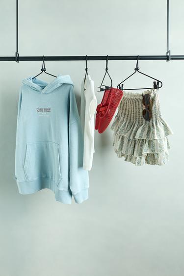 OVALNA SONČNA OČALA IZ SMOLE -  de Zara - Slika 0