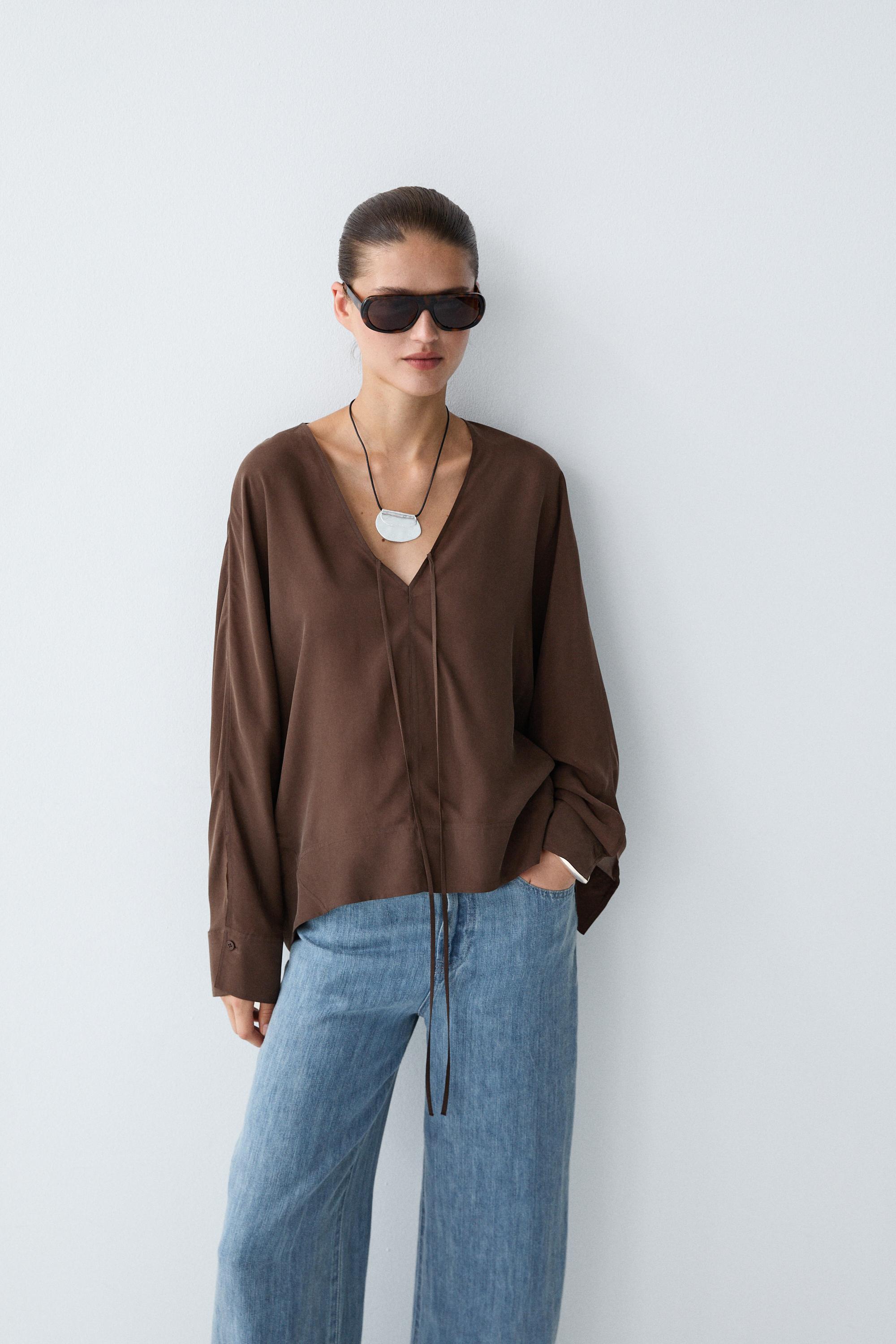 Fluid V-neck tie-front blouse — Brown