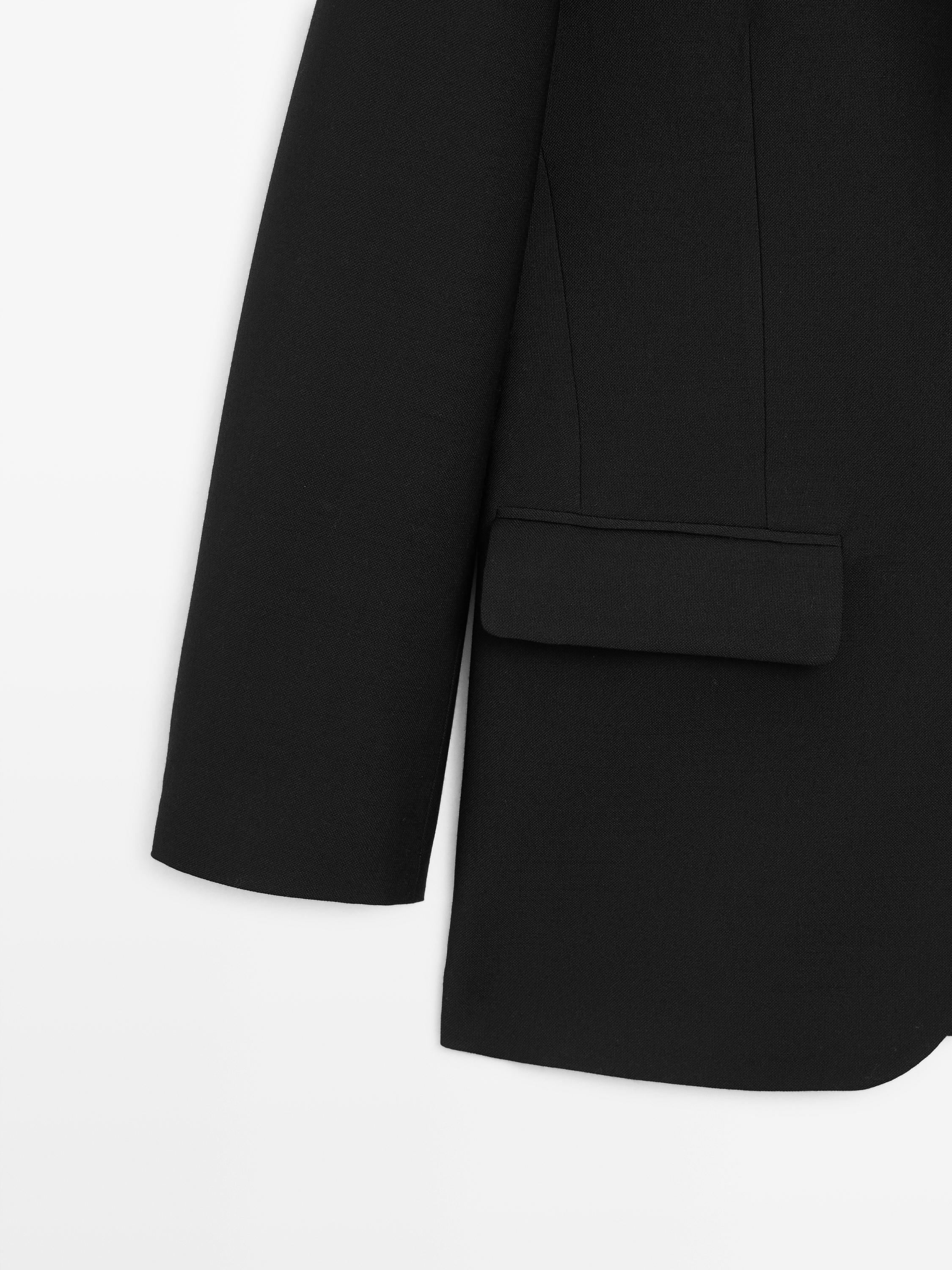 100% wool three-button blazer