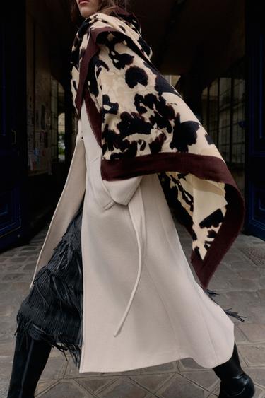 PAÑUELO ESTAMPADO DESHILACHADO - Marrón de Zara - Imagen 0