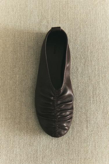 PLEATED LEATHER BALLERINAS - Burgundy Red by Zara