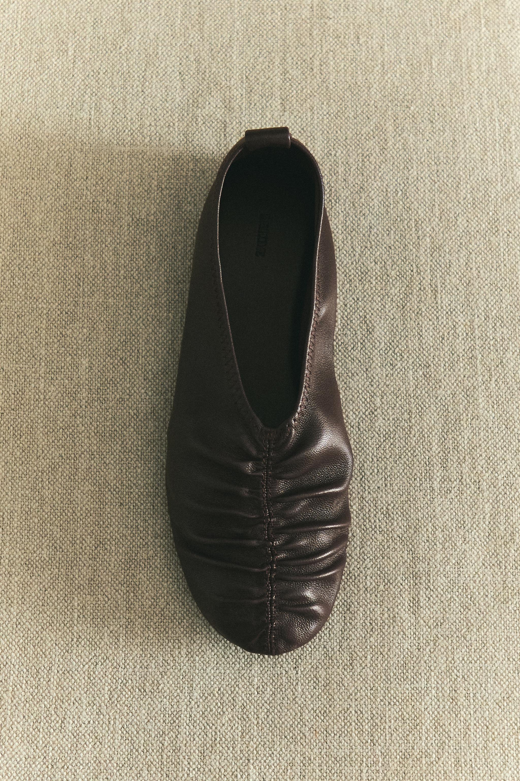 BALLERINES PLIS CUIR