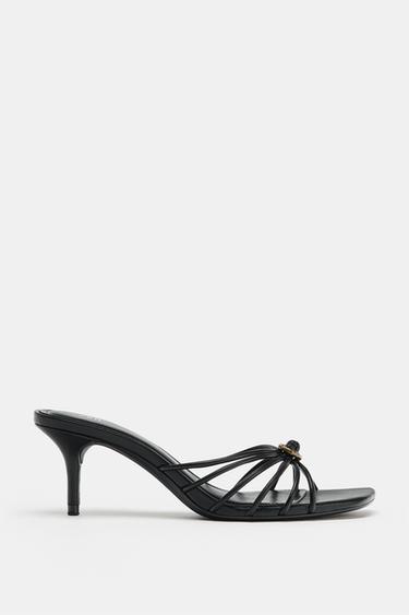 SANDALS WITH METAL DETAIL - Black by Zara