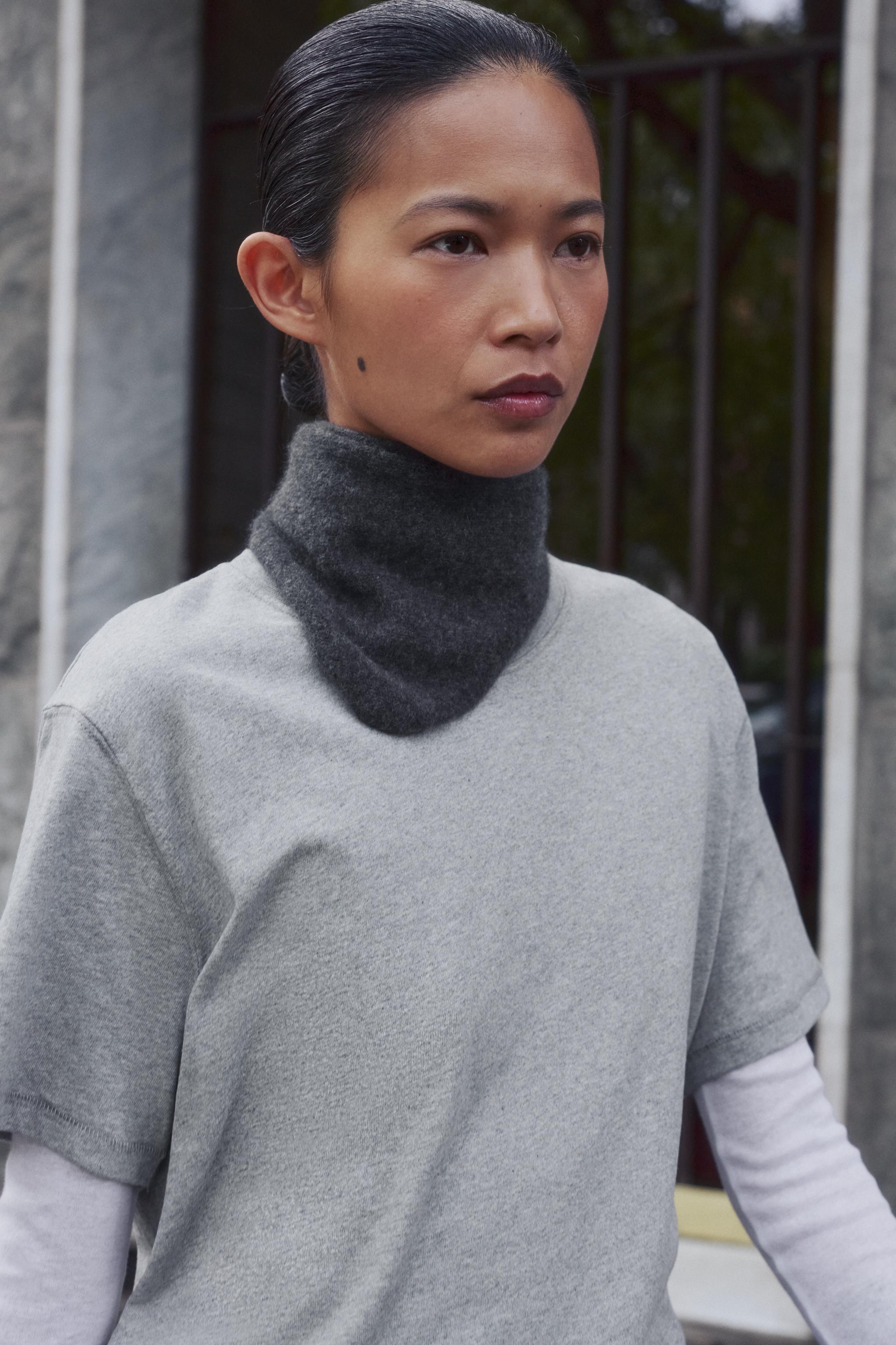 SOLID-COLOR 100% CASHMERE BANDANA