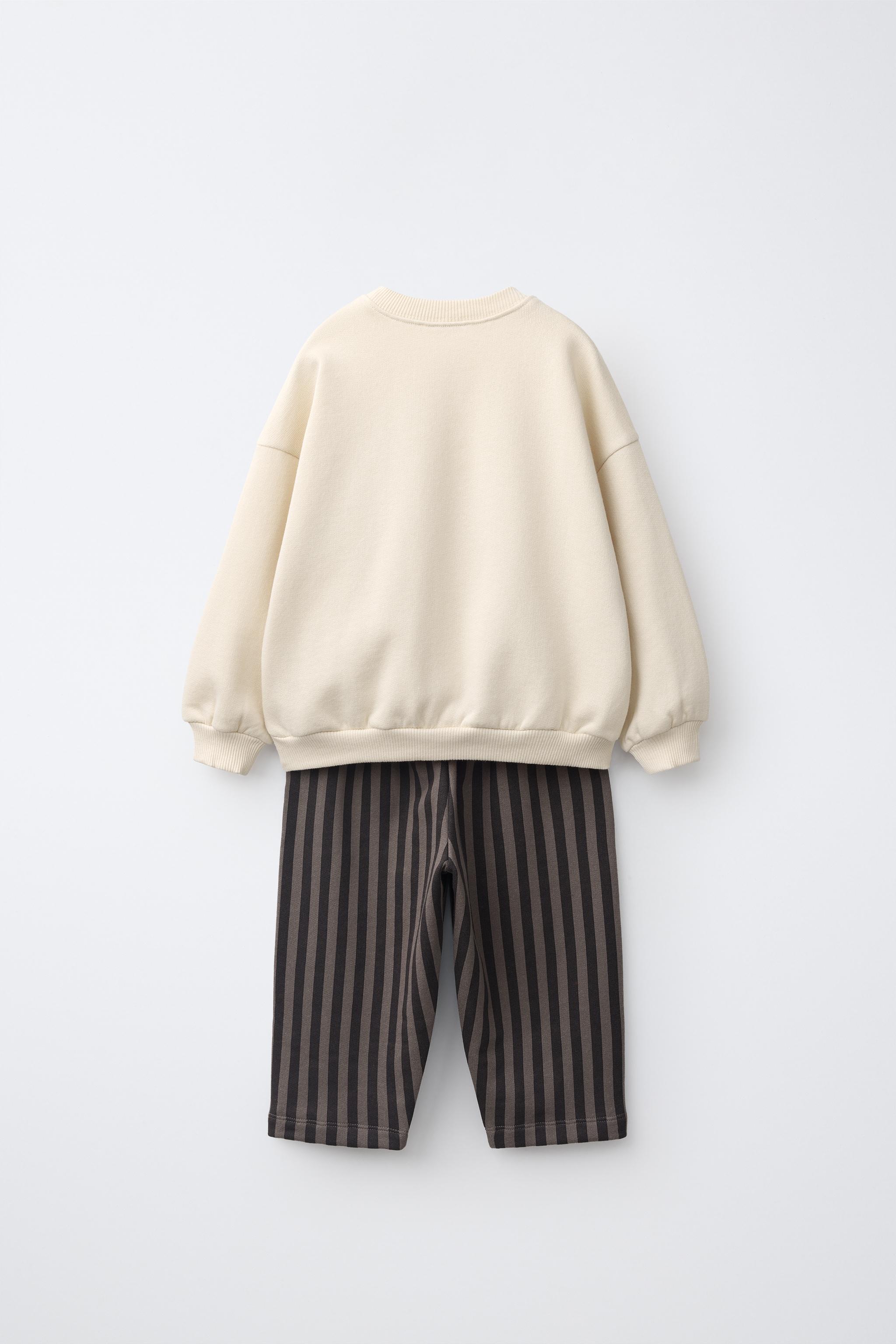 DOG PRINT SWEATSHIRT AND STRIPED PANTS SET — Gray