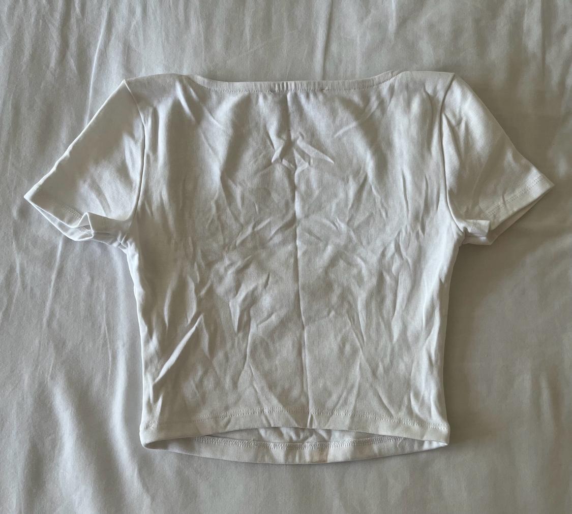 CROP TOP WITH A SQUARE-CUT NECKLINE - Image 3