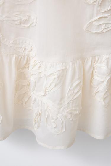ROBE FLEURS BRODÉES - Écru de Zara - Image 3