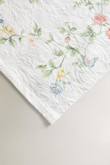 CHEMIN DE TABLE JACQUARD ET IMPRIMÉ FLORAL - Verdâtre de Zara - Image 2