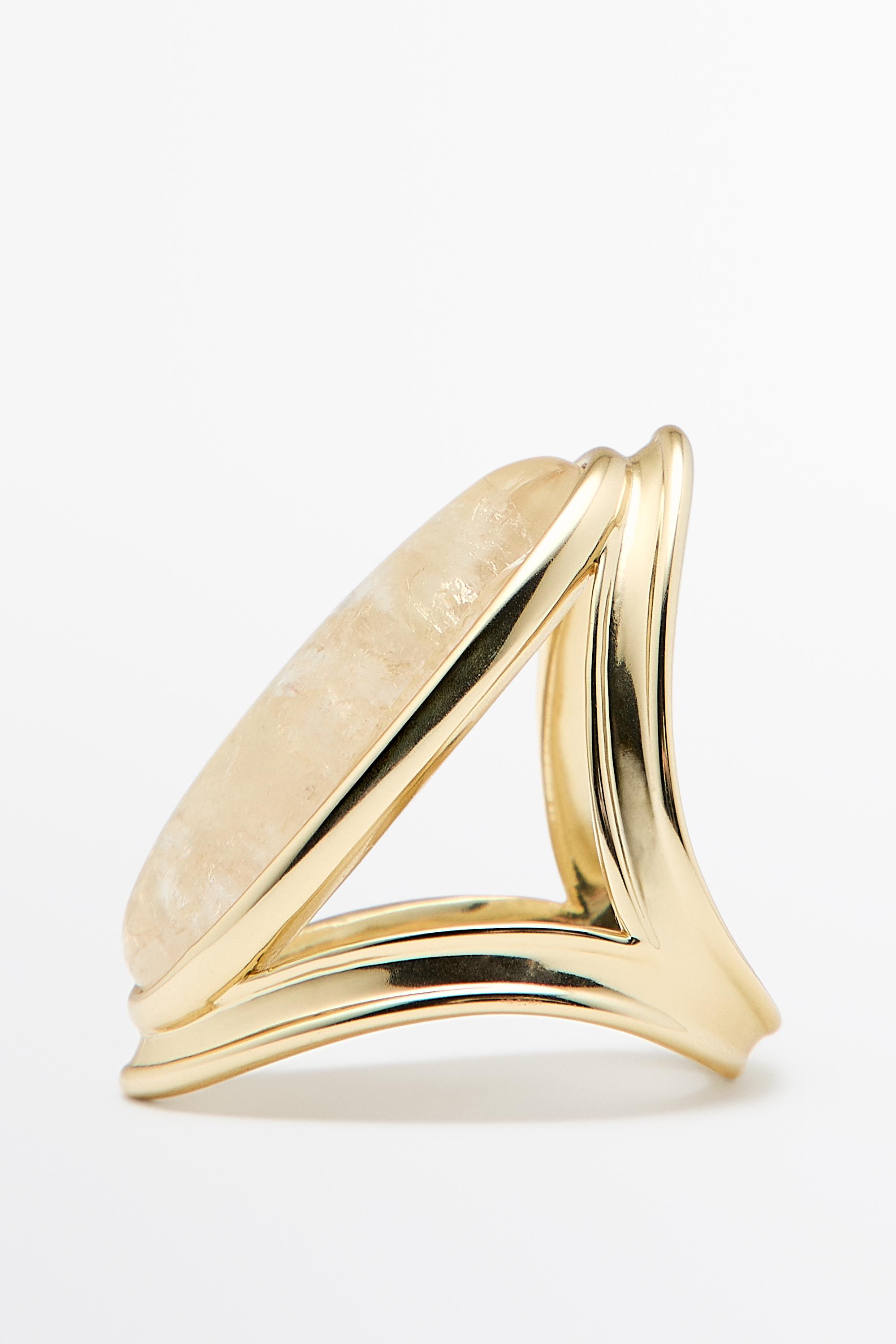 Bague ovale pierre de quartz
