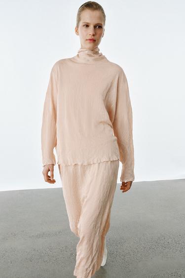 FALDILLA MIDI DE PUNT AMB EFECTE ARRUGAT - rosa pàl·lid de Zara
