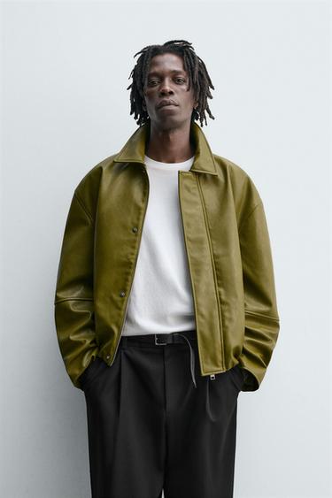 CAZADORA EFECTO PIEL - Pistacho de Zara