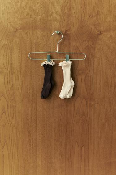TWO-PACK OF LACE TRIM SOCKS - Ecru / Brown by Zara