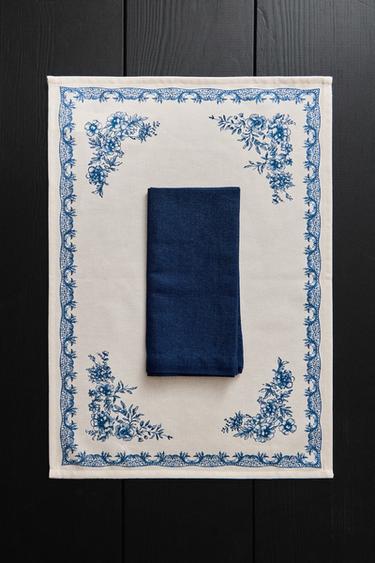 PRINTED SATEEN PLACEMAT - Blue by Zara