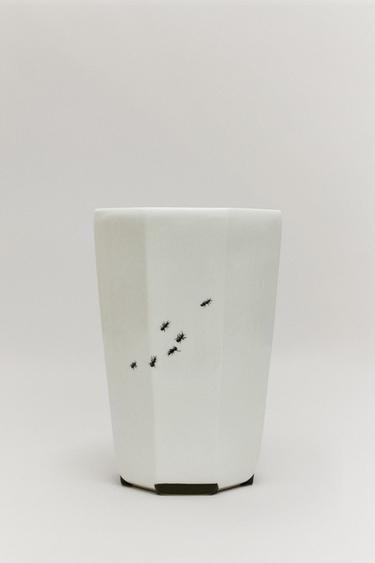 THE SKY OCTAGONAL MEDIUM VASE — White 2