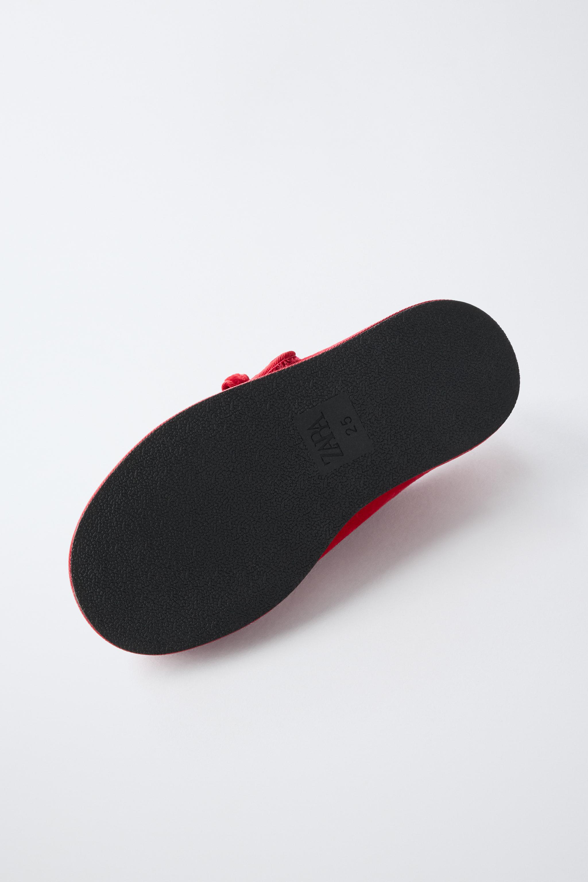 VELVET BALLET FLATS